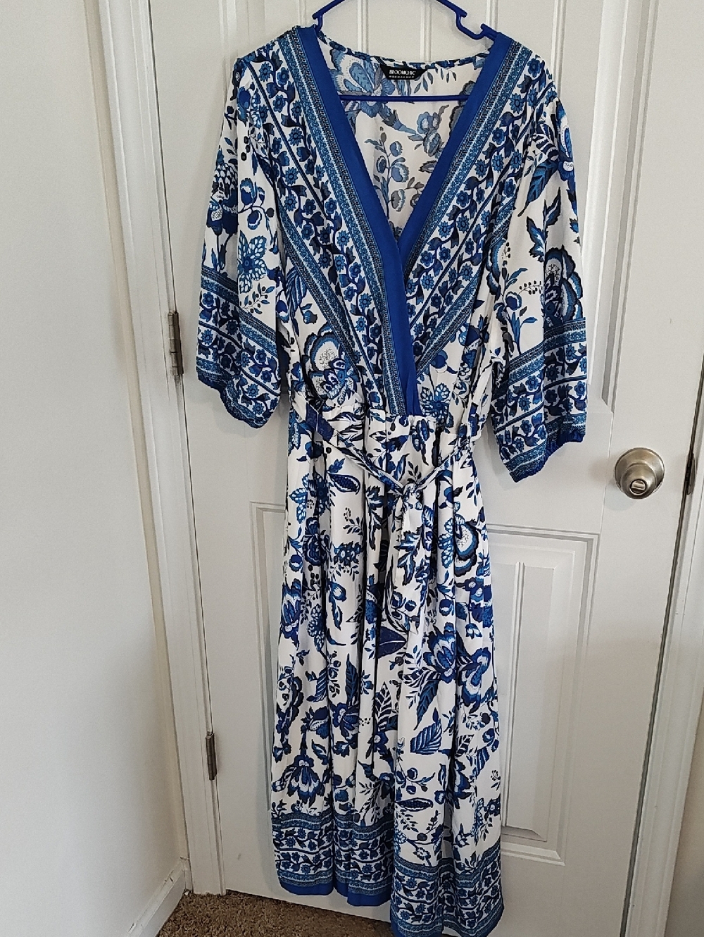 BLOOMCHIC Blue & White Floral Faux Wrap Maxi Dress Plus Size 18/20